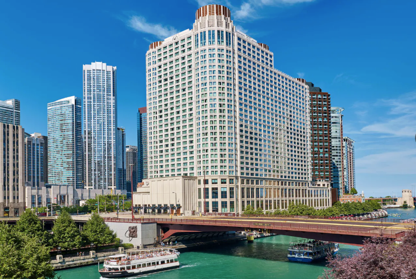 Sheraton Grand Chicago Riverwalk exterior